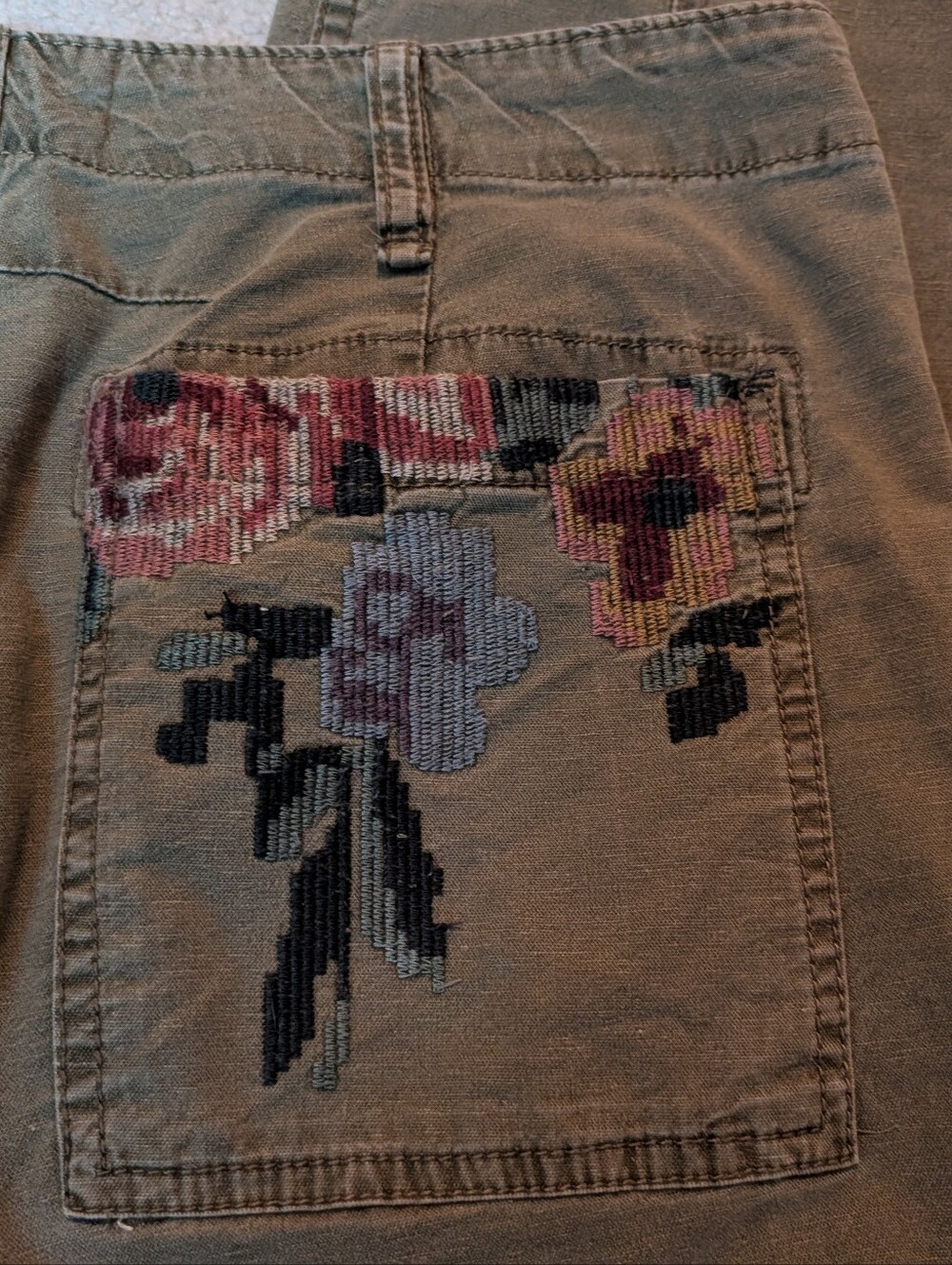 Anthropologie Olive Green Pants with Floral Patch Pockets - Picture 4 of 4